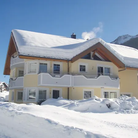 Schultes * Pettneu am Arlberg